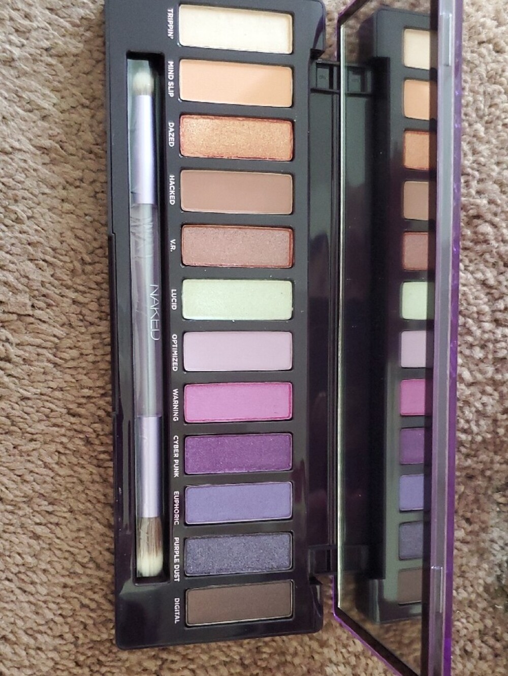 Urban Decay Naked Ultraviolet Eyeshadow Palette - Lavender Purple Hues - Picture 3 of 5